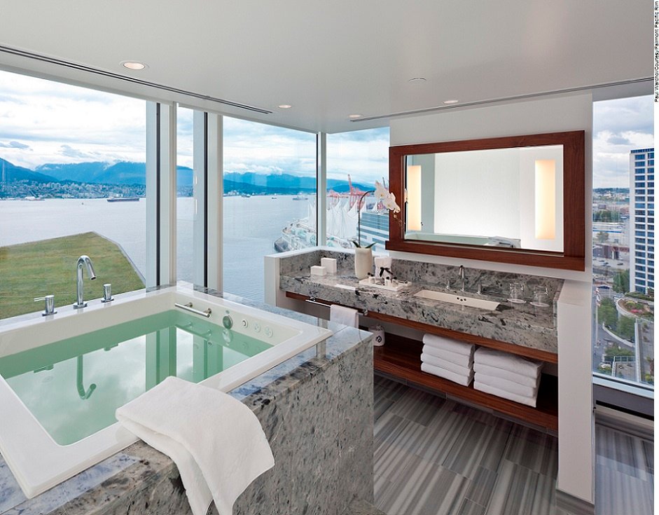 Fairmont Pacific Rim in Vancouver - Room s Bath